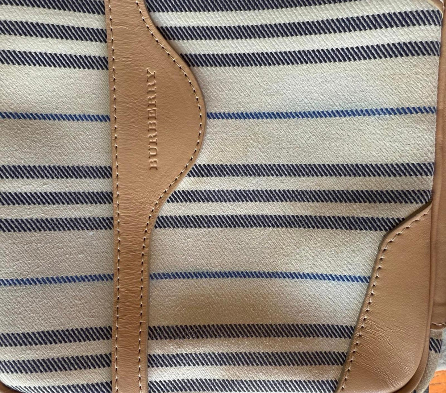 Burberry Nova Check Shoulder Bag Canvas Beige Shoulder Bag