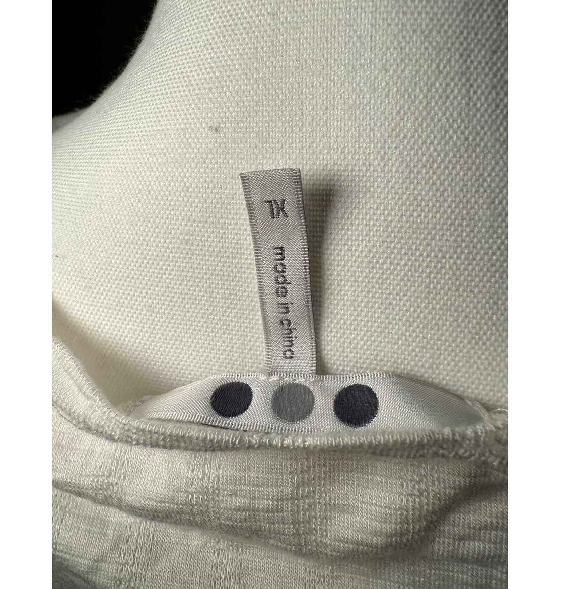 New Womens 3 Dots T-Shirt Size XL Off White Textured