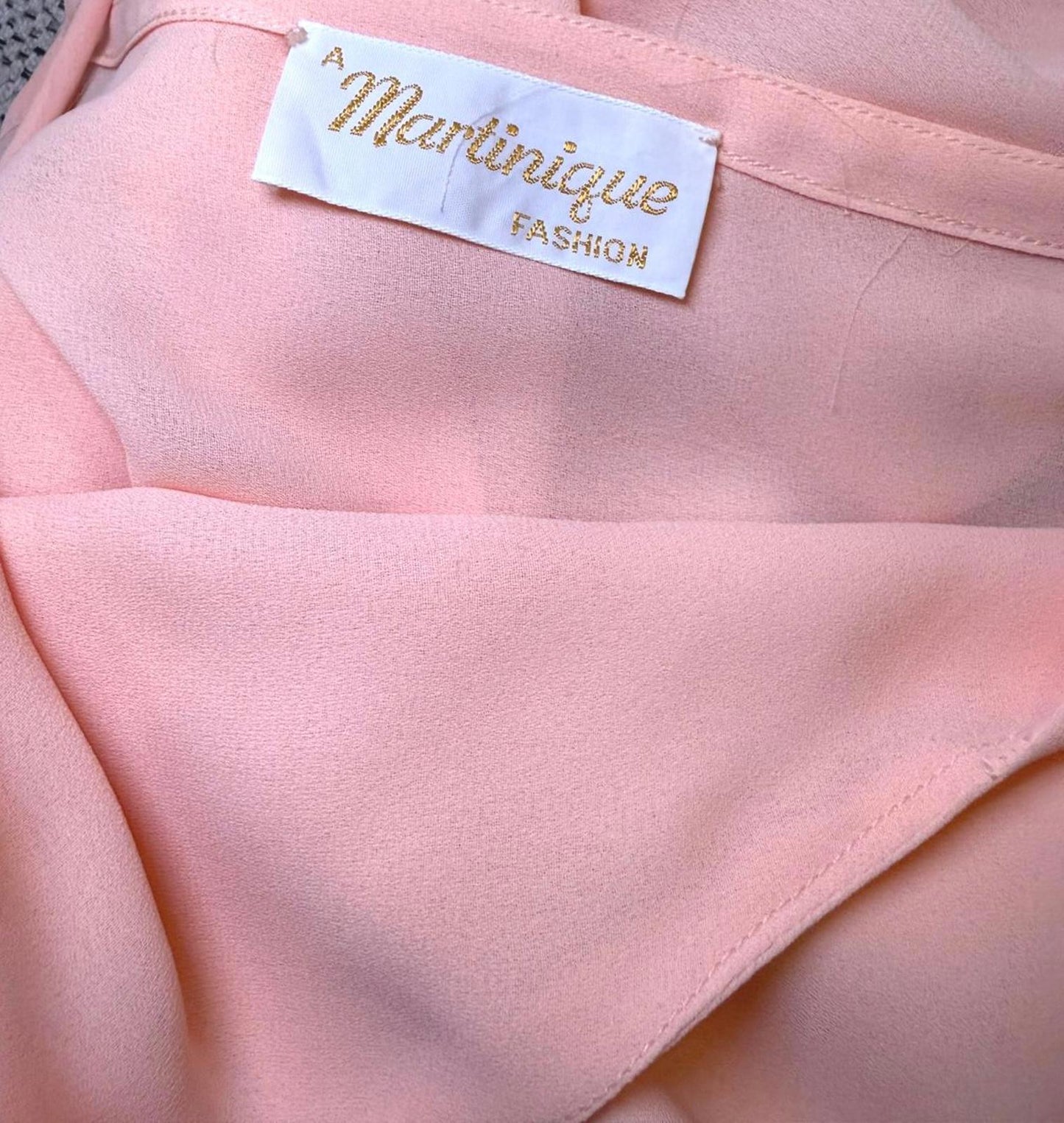 Martinique Peach Vintage Long Sleeve Midi Ruched Dress, Medium