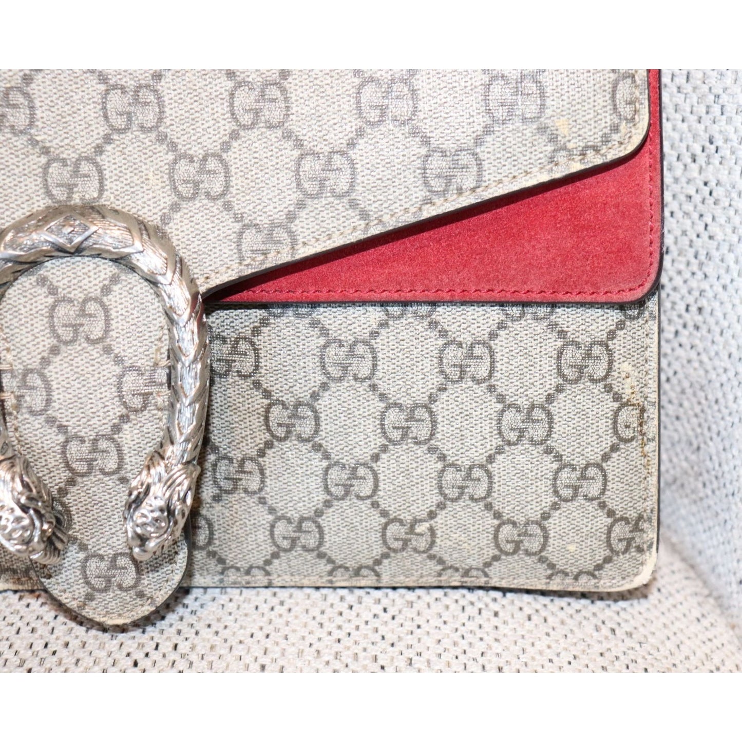 Gucci Dionysus GG Supreme Canvas Shoulder Bag With Red Suede Trim & Silver-Tone Chain Strap Includes Box & Dust Bag