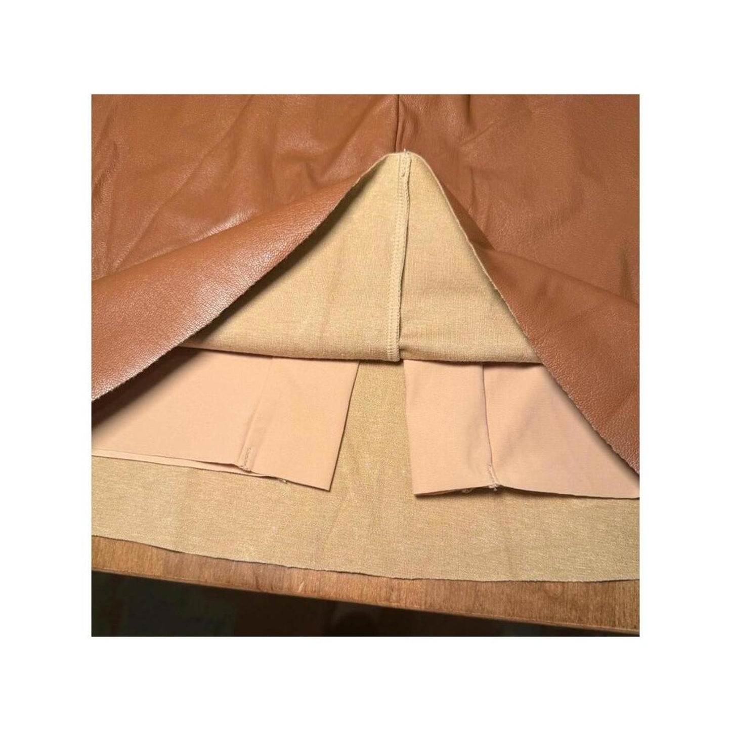 NWT Commando Faux Leather Mini Skort Womens Size S Tan Lined Vertical Seam Chic