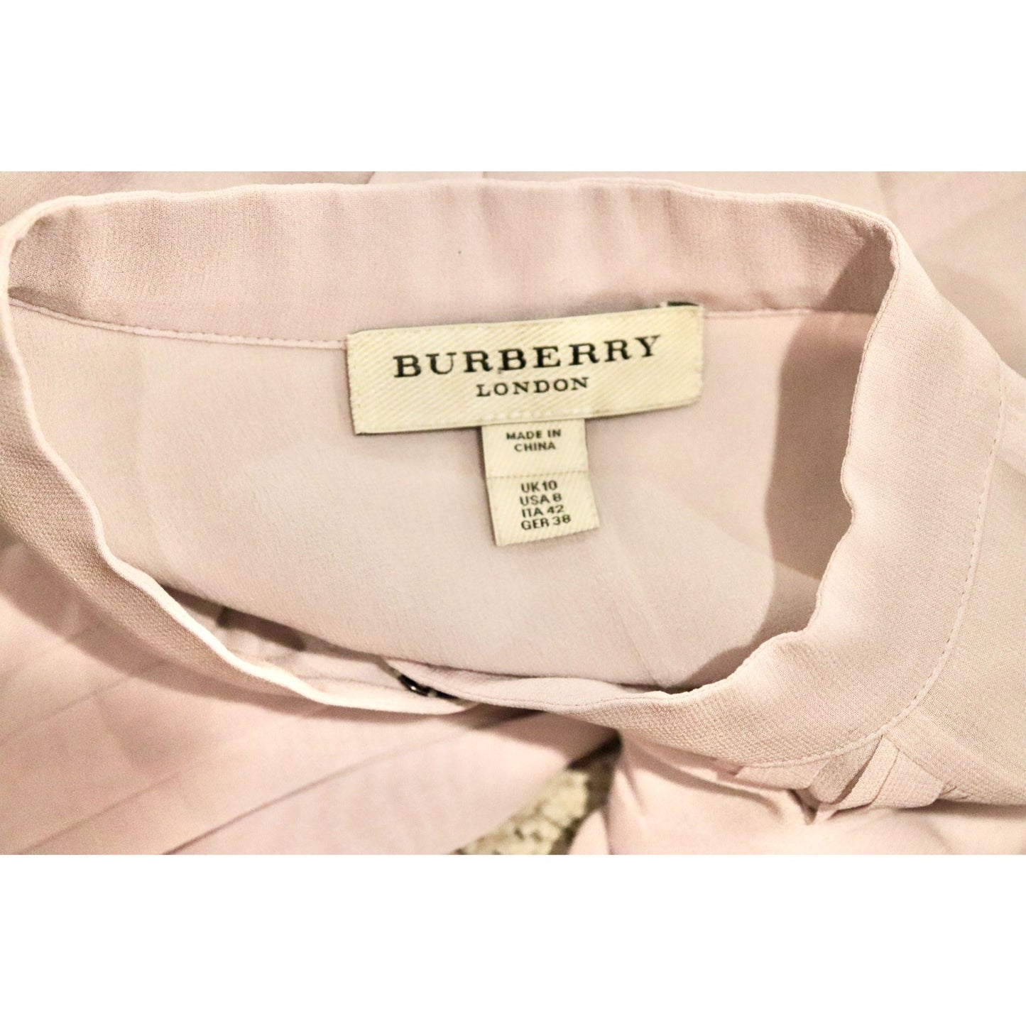 Burberry London Pleated 100% Silk Dress In lavender gray, Size 8