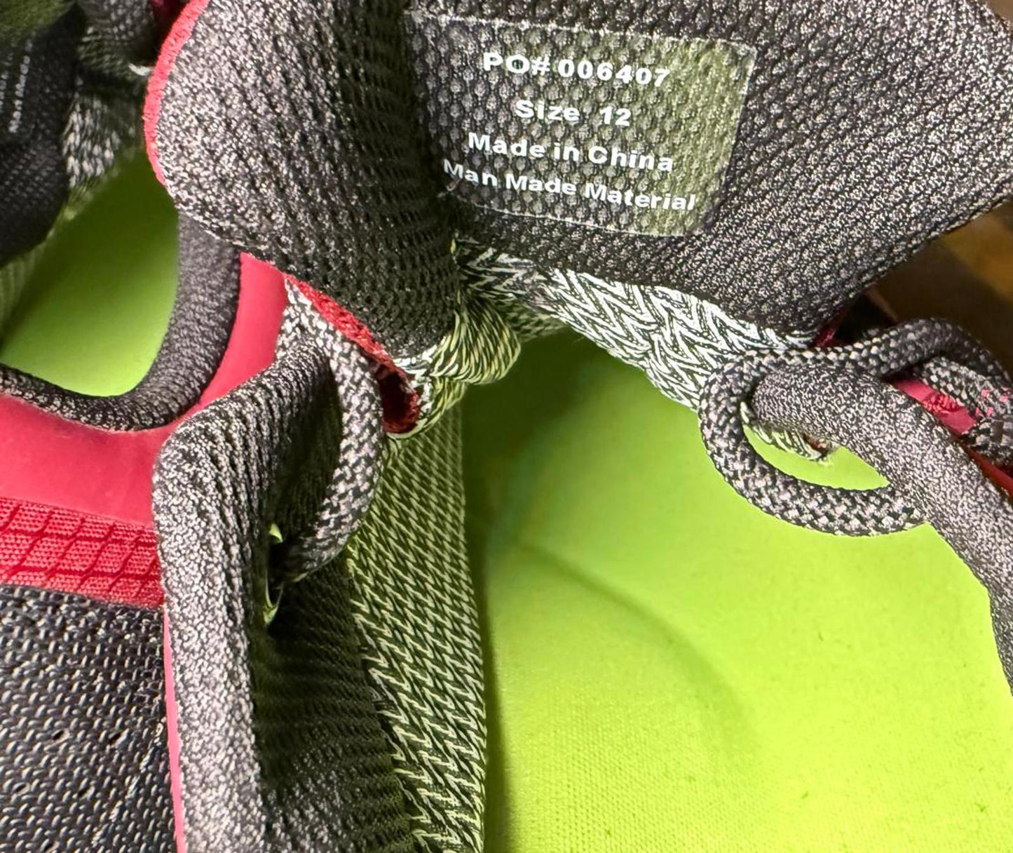 NWOT Territory Cascade Water Resistent Sneaker, size 12