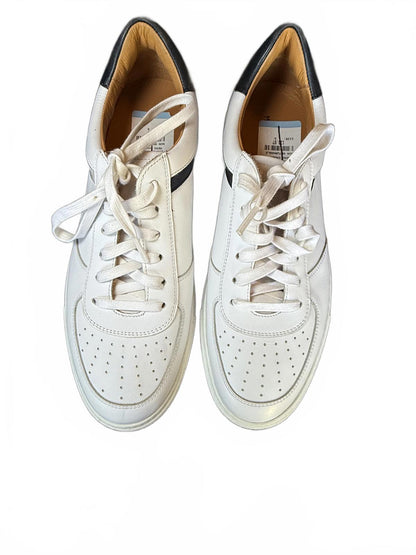 Magianni White and Navy Men's Sneakers, size 10