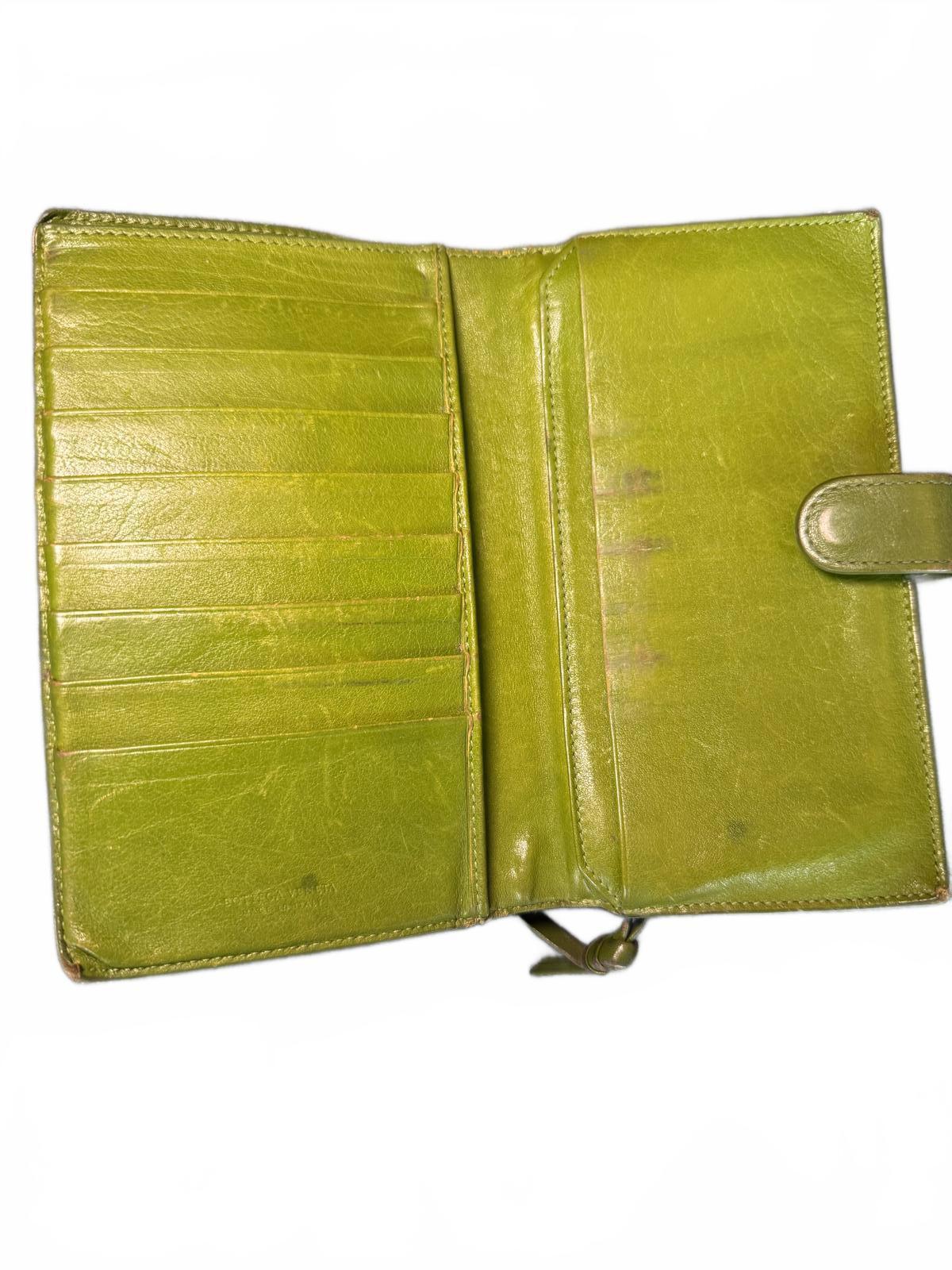 Bottega Veneta  Green Leather Women's Wallet