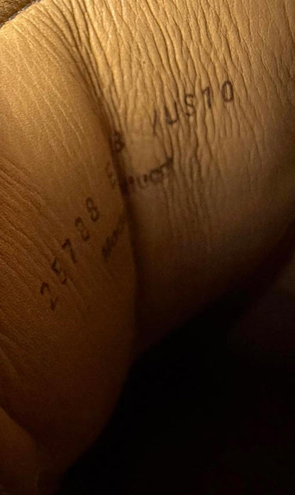 Magianni White and Navy Men's Sneakers, size 10