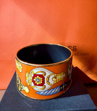 Vintage 1955 Hermes Enamel Bangle