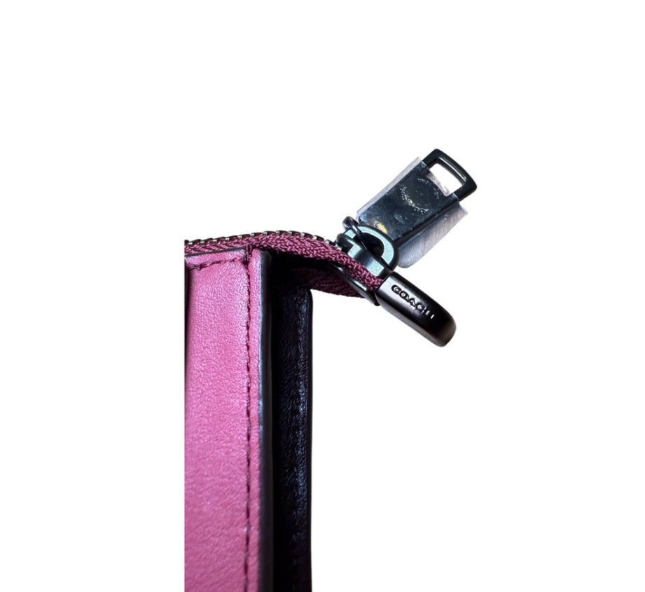 New Coach Dreamer Wristlet Wallet (Style #76150) – True Pink / Mauve Color-Block