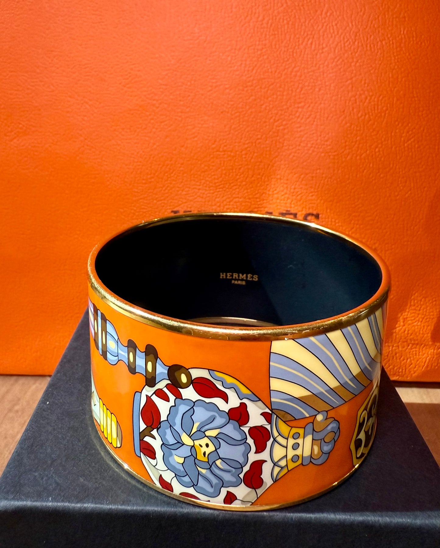 Vintage 1955 Hermes Enamel Bangle