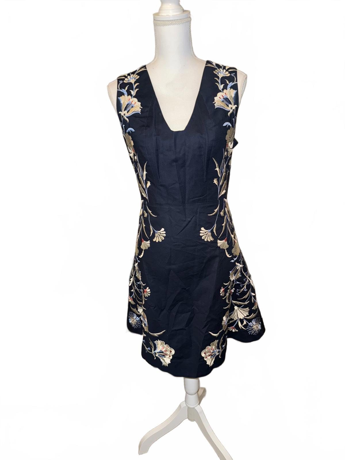 Navy Sleeveless Moulinette Soeurs Embroidered Dress, size 12