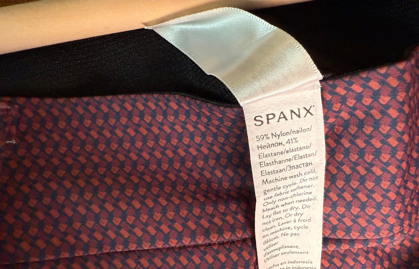New SPANX Sunshine Kick Flare Pant, Size Small Petite