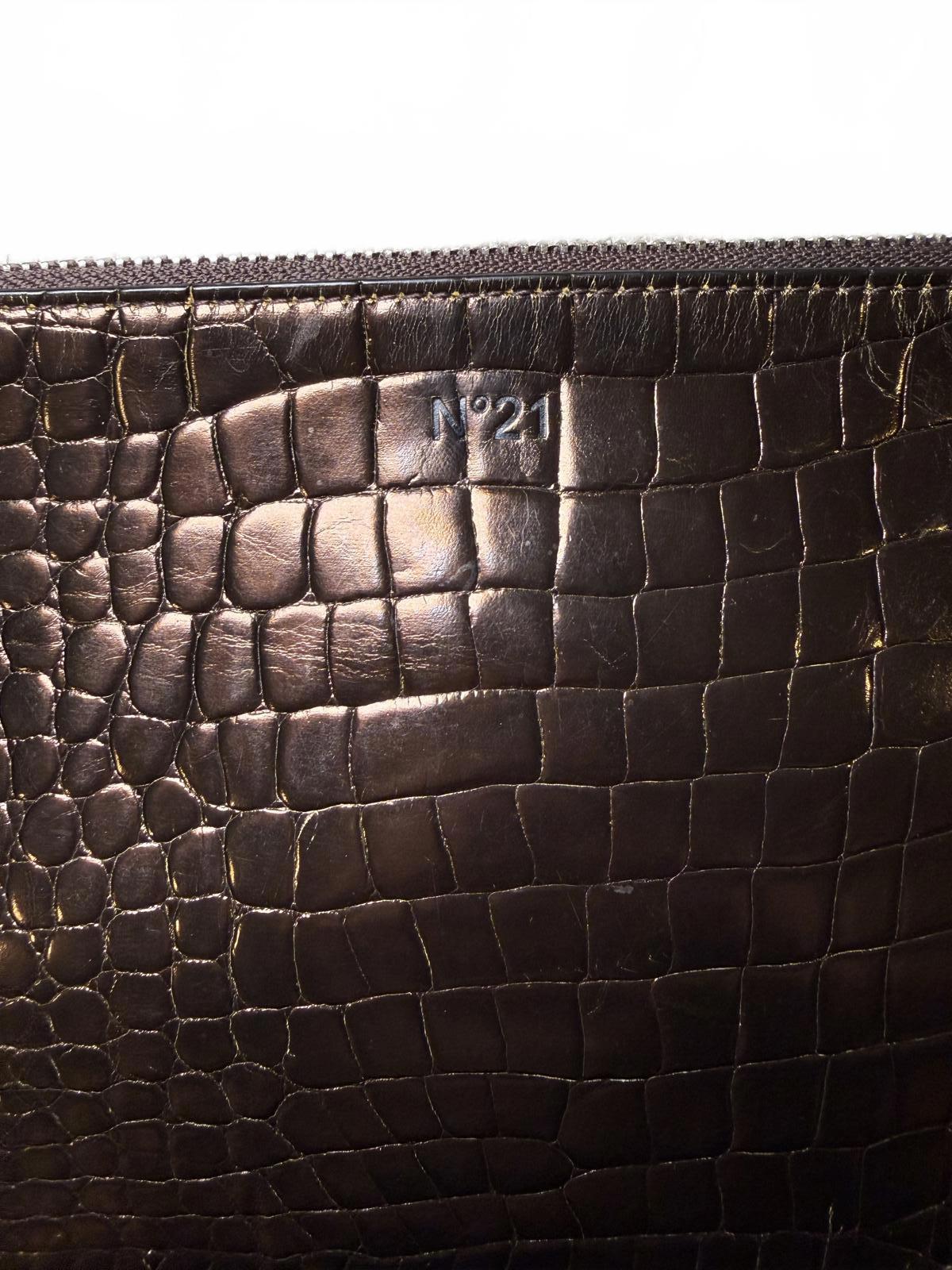 N°21 Croc-Embossed Leather Chain Clutch – Made in Italy