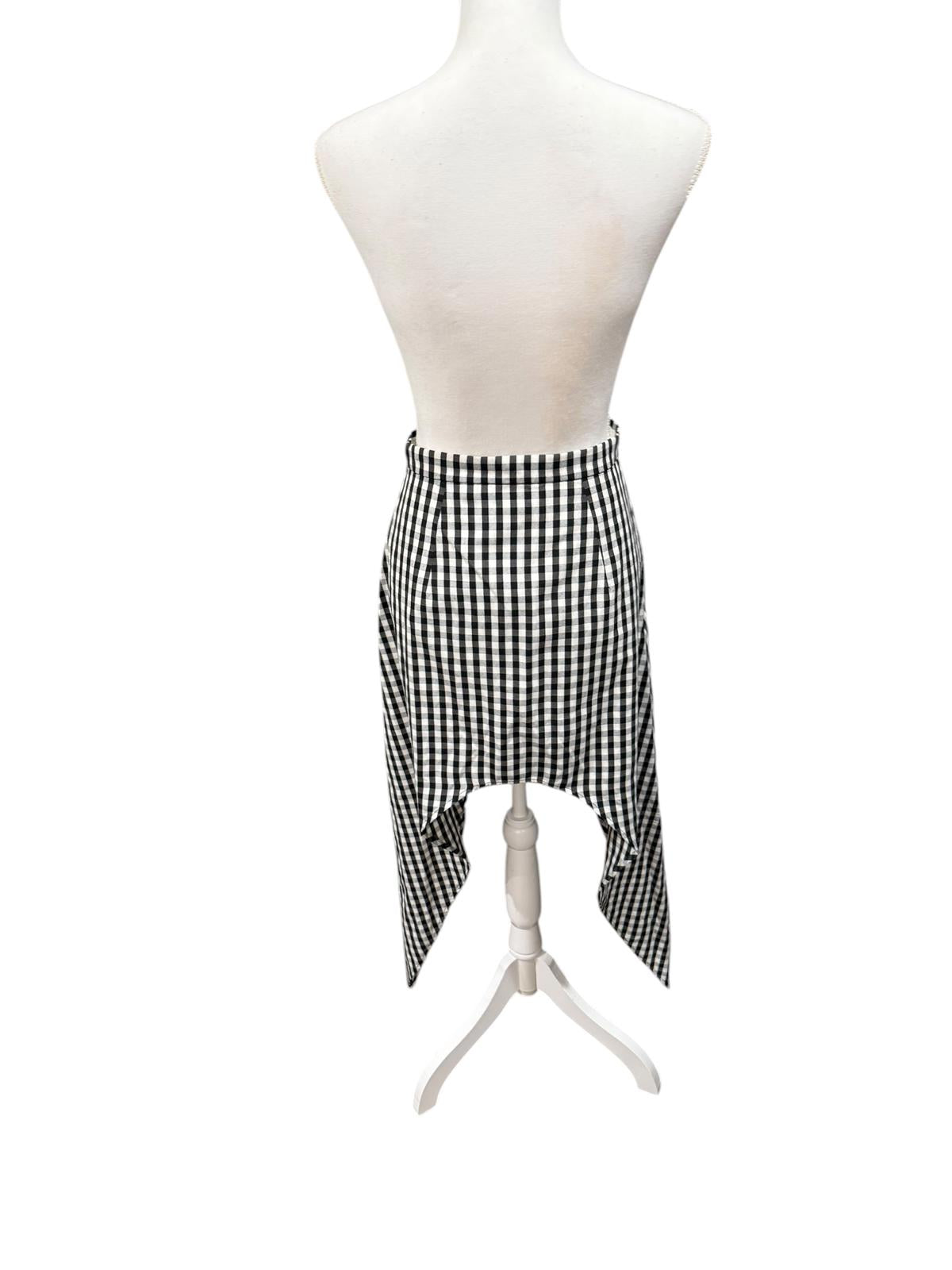 New Burberry Black and White Gingham Asymmetric Handkerchief Hem Skirt, size 4