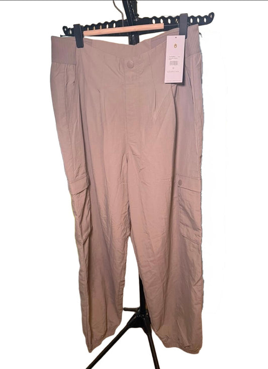 New Spiritual Gangster Taylor Cargo Pants – Women’s Medium, Beige