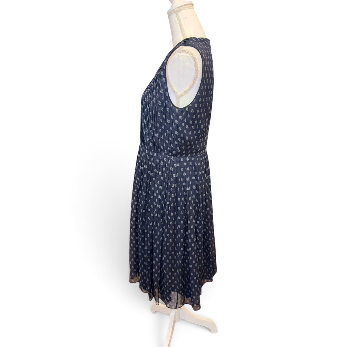 Burberry Brit Navy Floral Sleeveless Pleated Silk Dress Size 10
