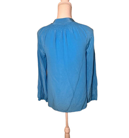 Lilly Pulitzer Elsa Silk Blouse – Women’s Size XS, Blue Crinkled V-Neck Resortwear