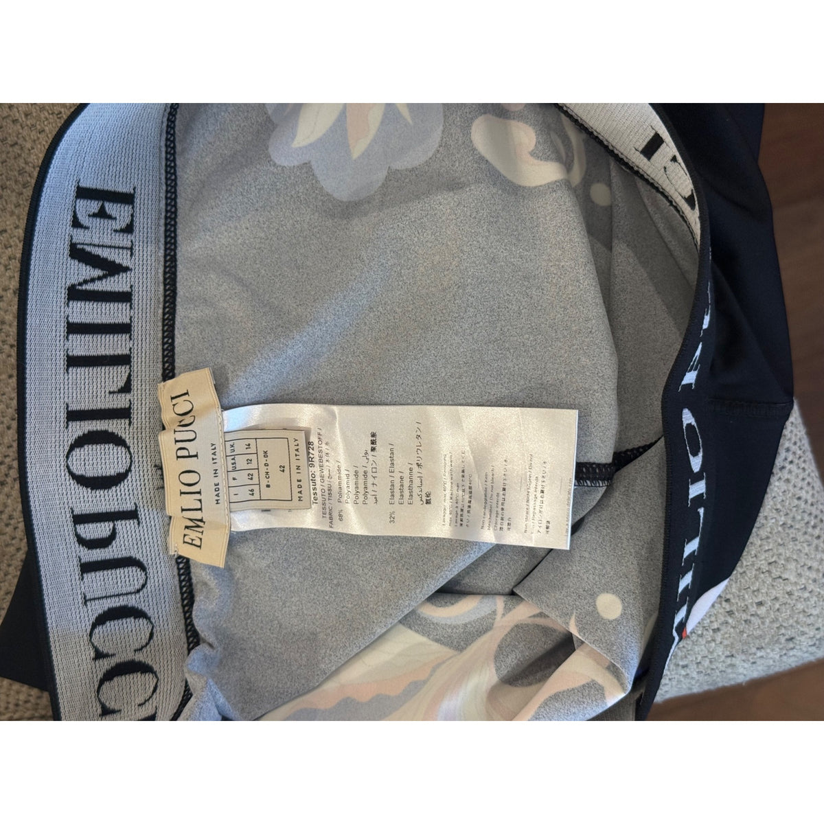 Emilio Pucci Printed Logo-Band Leggings, Size 12