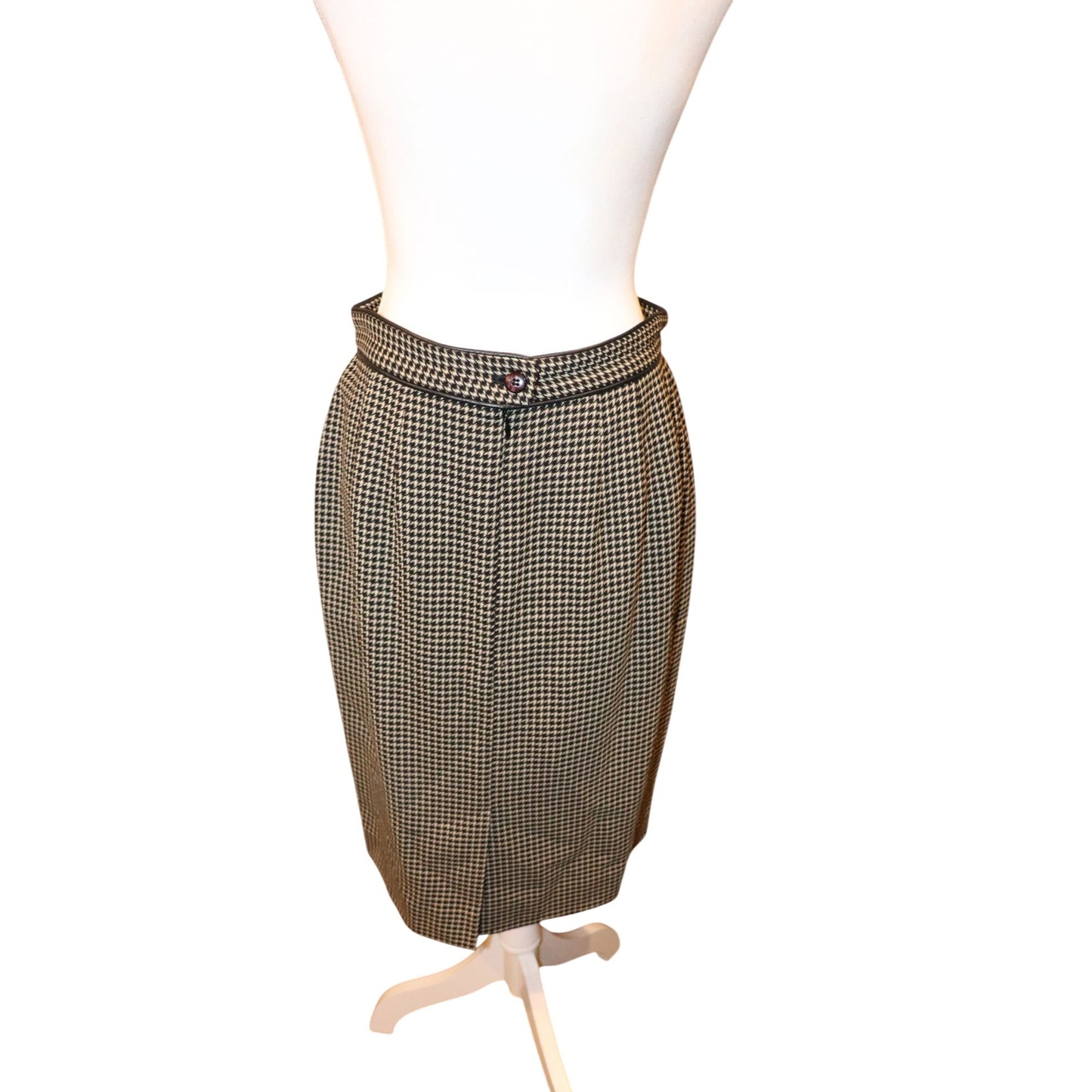 Dana Buchman Womens Houndstooth Skirt Suit Set ,Size 12