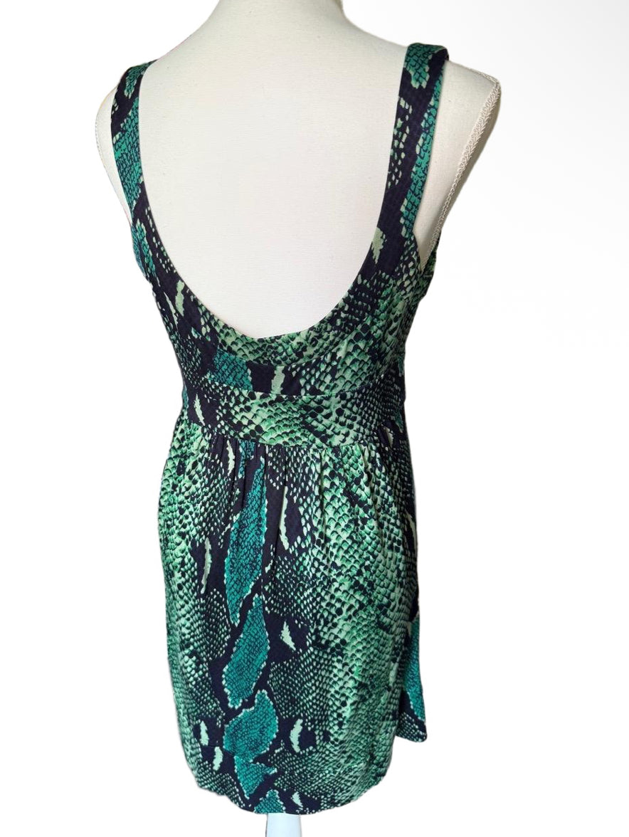 Diane Von Furstenberg Mini Dress Womens Size 10 Green Snakeskin Silk
