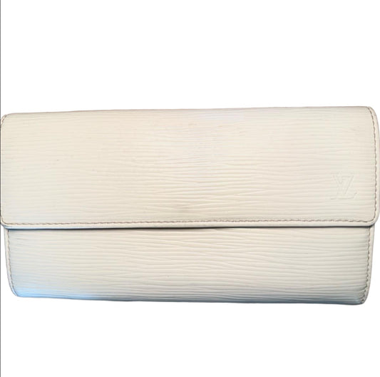 Louis Vuitton White Epi Leather Sarah Long Wallet