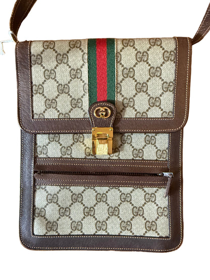 Vintage Gucci Sherry Line GG Supreme Pochette