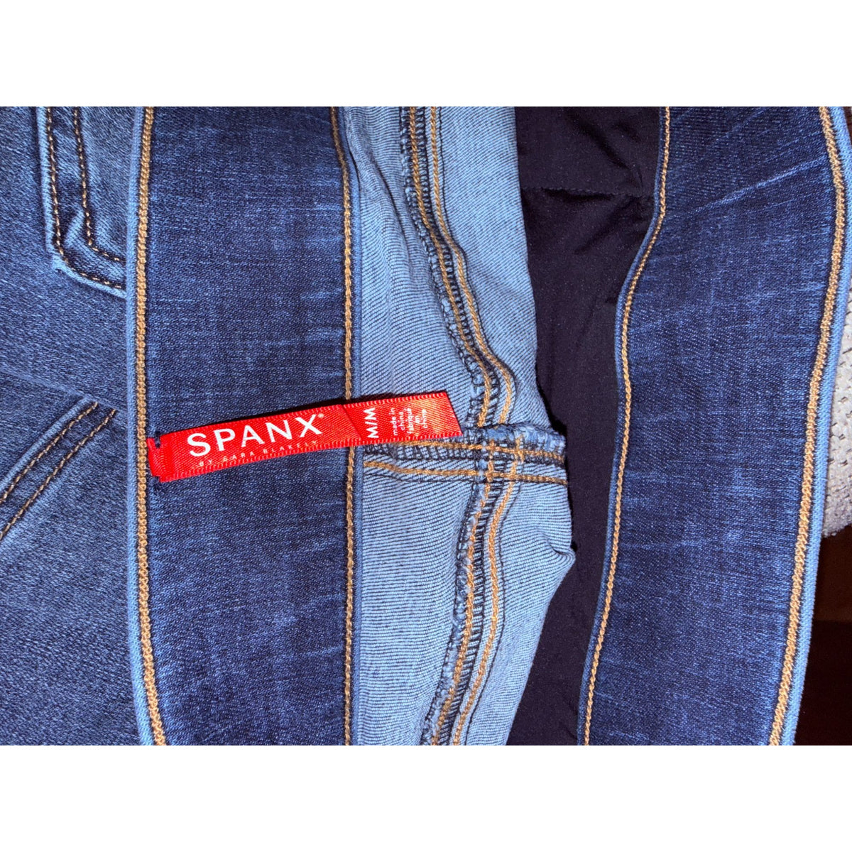 Spanx Womens Medium Wash Distressed Skinny Jeans With Frayed Hem Size M