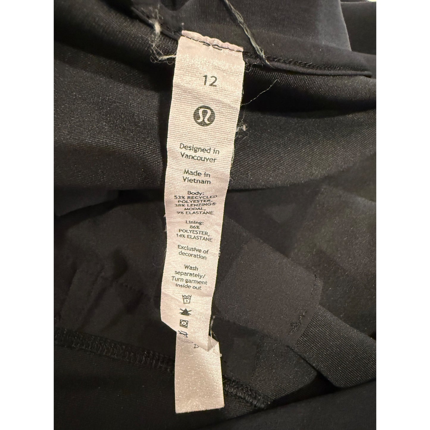 Lululemon Softstreme Back In Action Dress Size 12