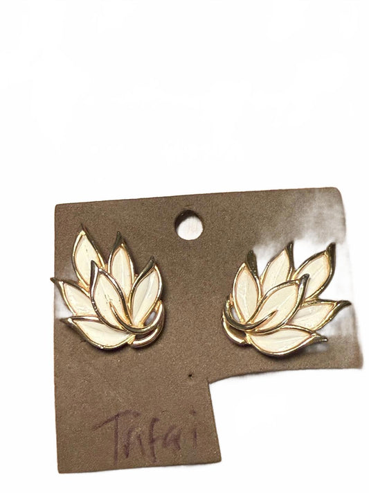 Vintage Trifari Lotus Flower Clip-On Earrings