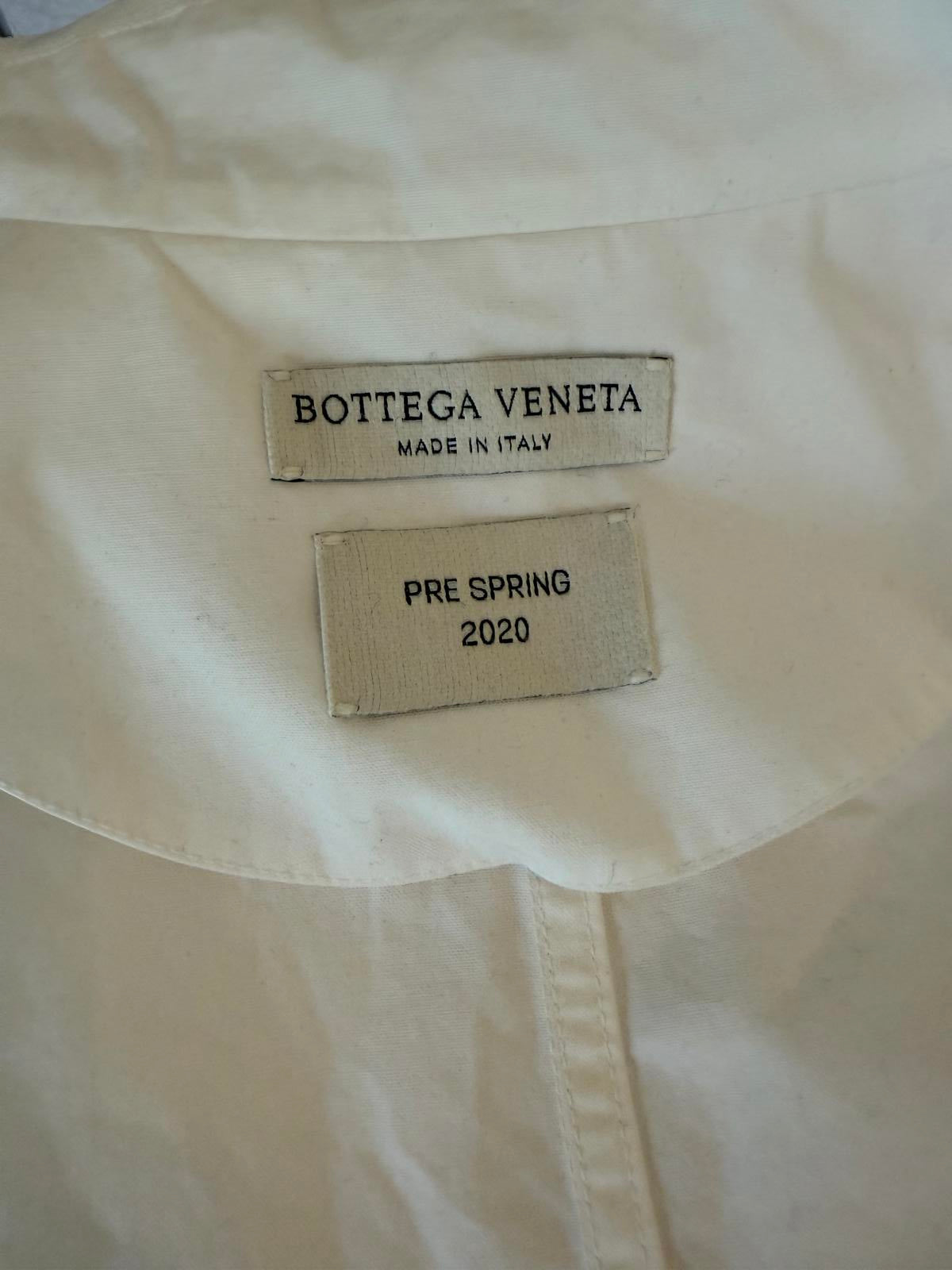 New Bottega Veneta Women's White Trench Coat with Belt and Double-Breasted Buttons, size IT 48