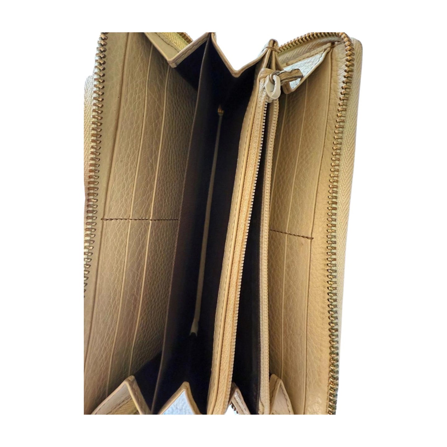 Gucci Ivory Pebbled Long Leather Zip-Around Soho Wallet