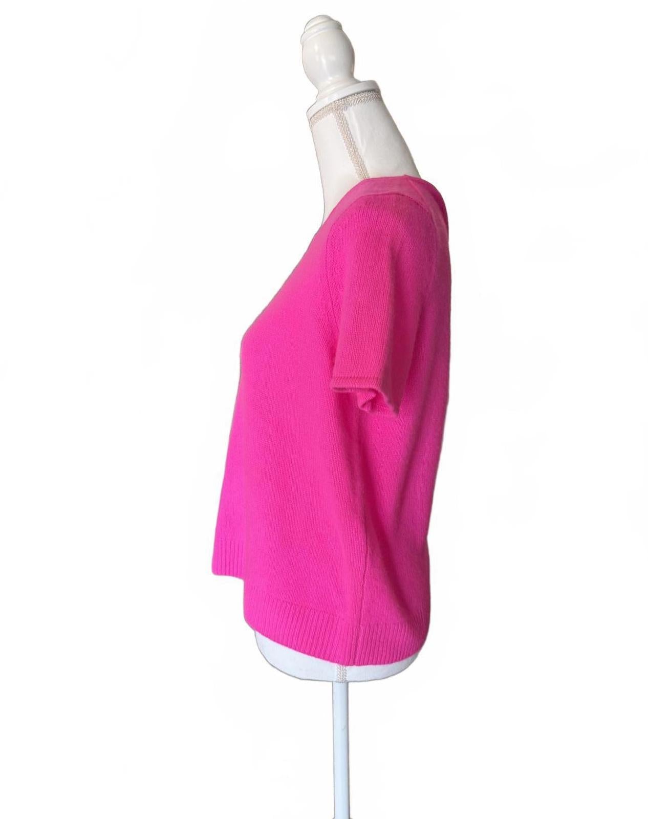 New Bloomingdale’s Short Sleeve Knit Cashmere Top, Large