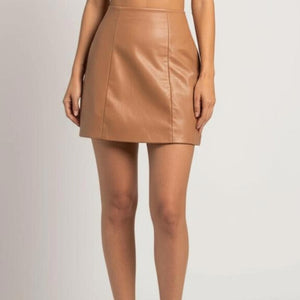 NWT Commando Faux Leather Mini Skort Womens Size S Tan Lined Vertical Seam Chic