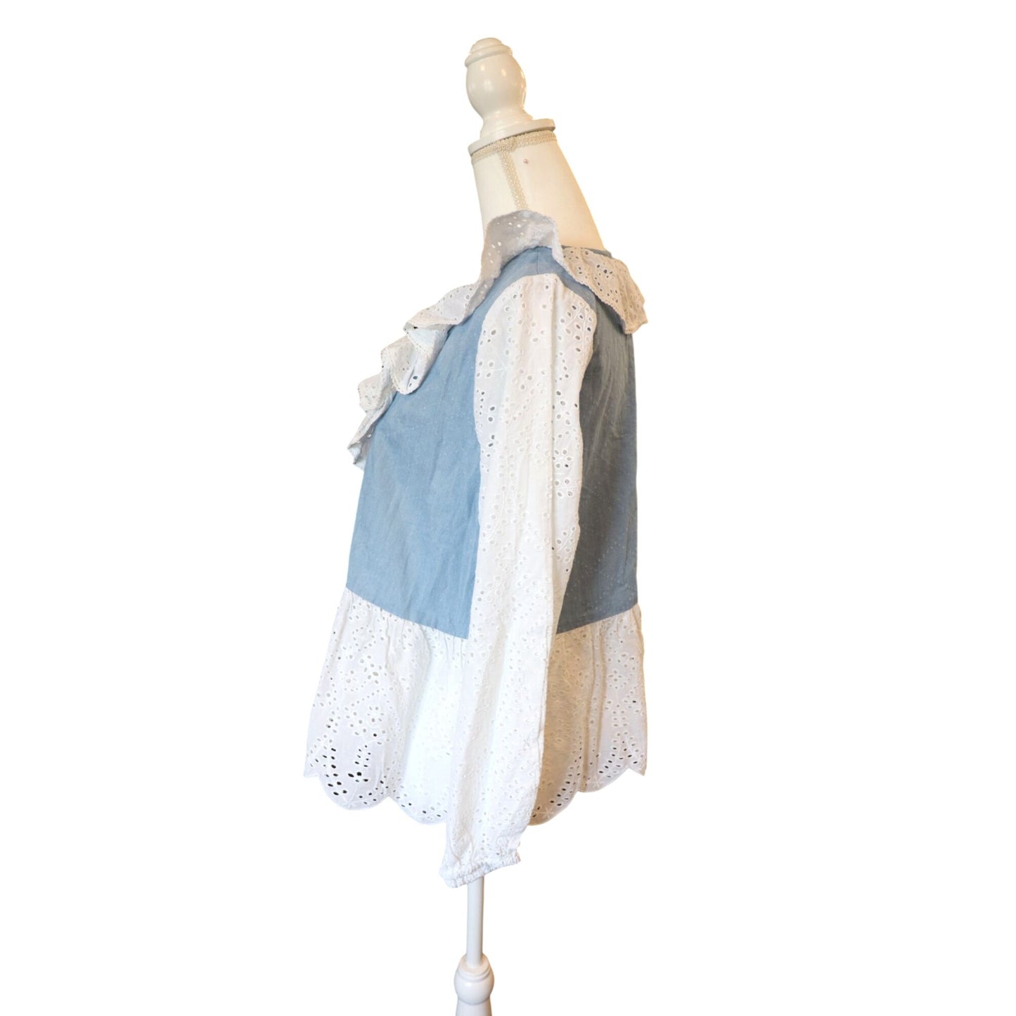 Roller Rabbit Aster Magda Top Blue & White Eyelet Ruffle Blouse, Medium NWT