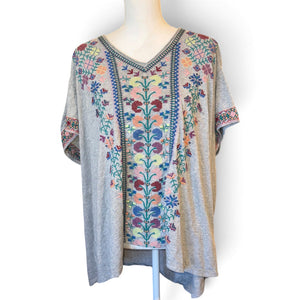 Johnny Was  Embroidered TShirt With Floral Patterns, Size 3X