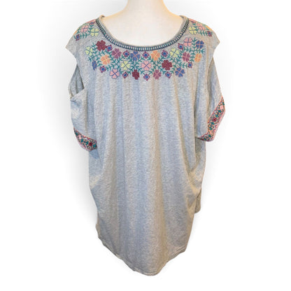 Johnny Was  Embroidered TShirt With Floral Patterns, Size 3X