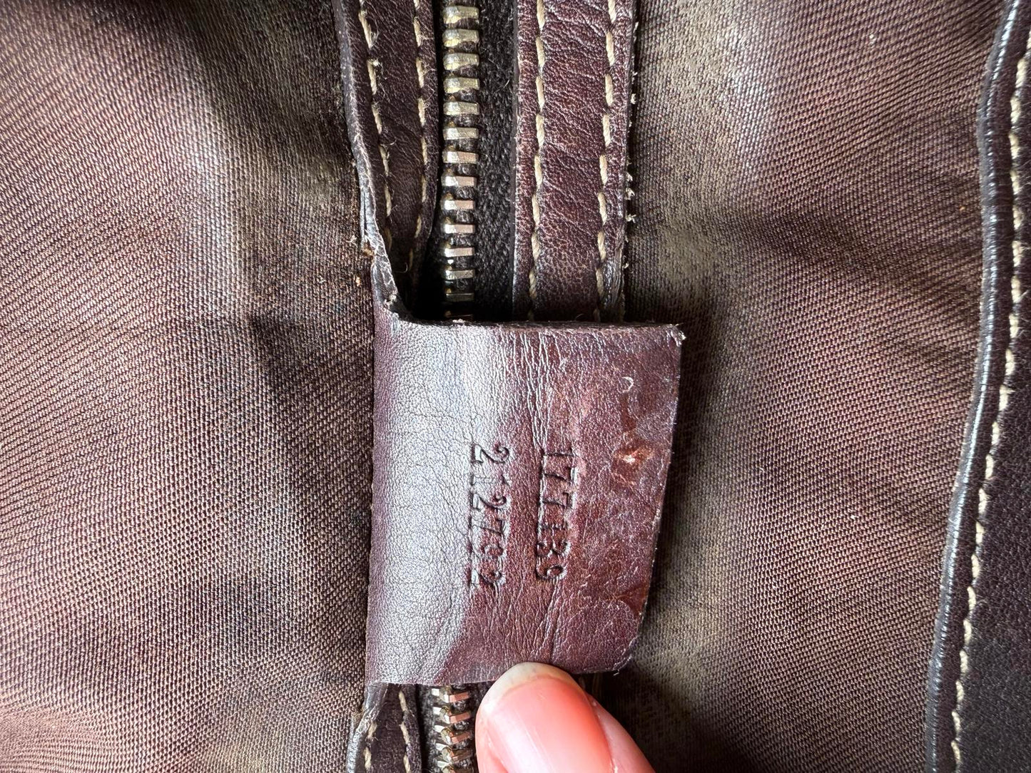 Gucci Vintage Indy Hobo Brown Leather Top Handle Bag