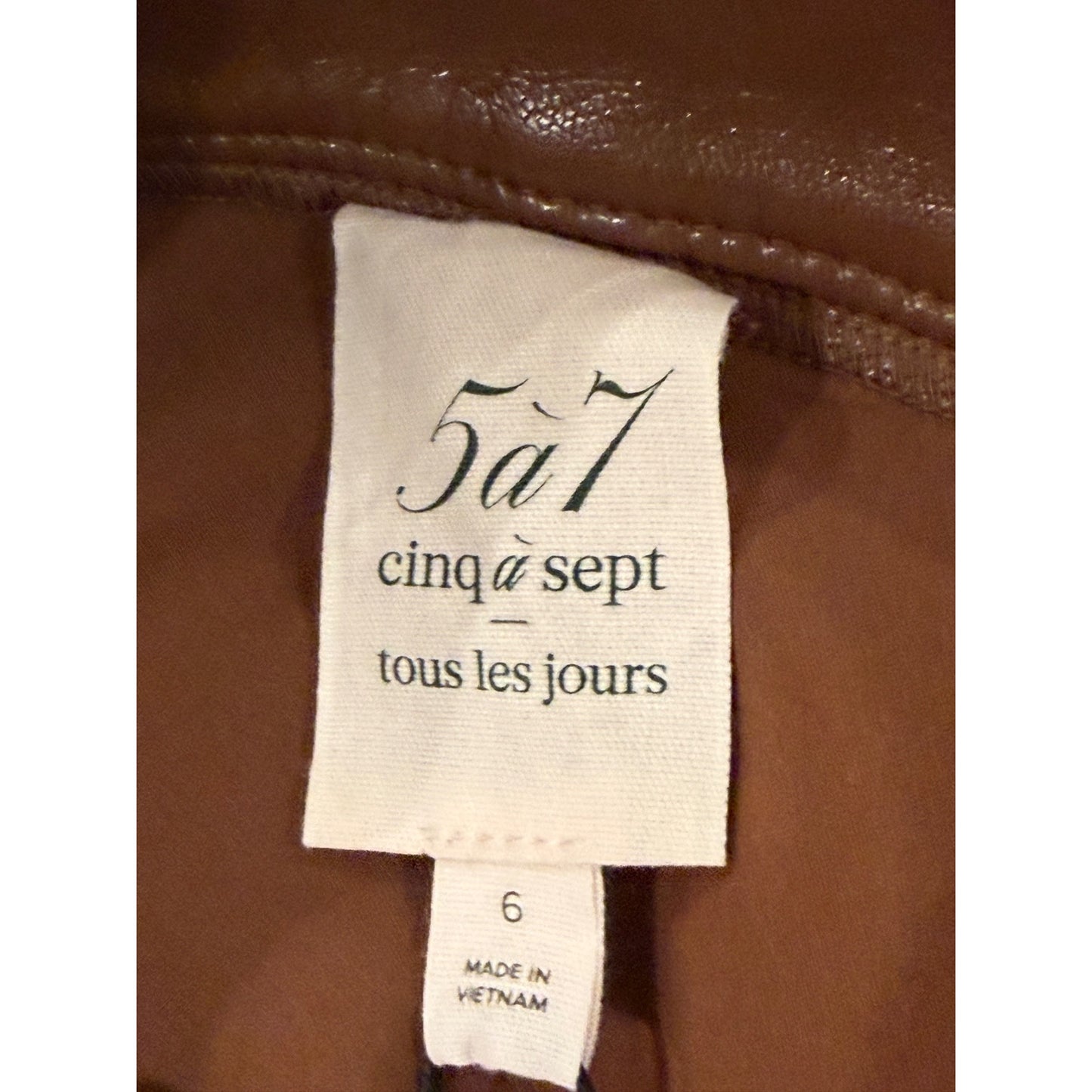 Cinq À Sept Claudia Faux Leather Skirt. Size 6 Brown NWT