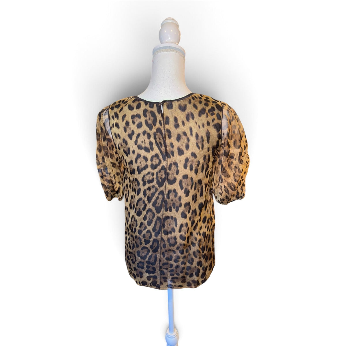 Dolce & Gabbana Leopard Print 100% Silk Sheer Puff Sleeve Blouse Womens Size 36
