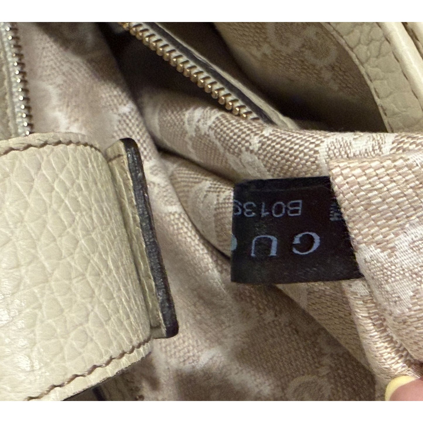 Gucci White Leather Diana Bamboo Top Handle Tote Bag