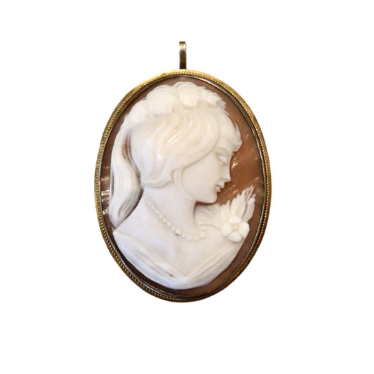 Vintage Hand-Carved Shell Cameo Pendant/Brooch With Gold-Tone Frame