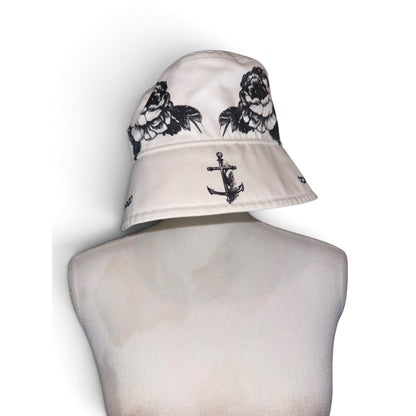 Prada Nylon Bucket Hat With Lace-Up Back & Black Floral Anchor Print Size M White/Black