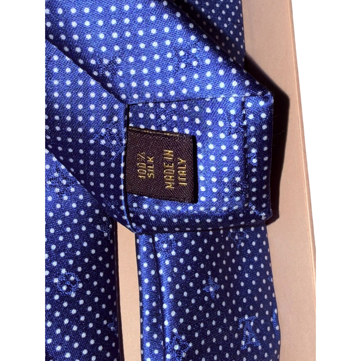 Louis Vuitton Blue Polka Dot Silk Tie In Box