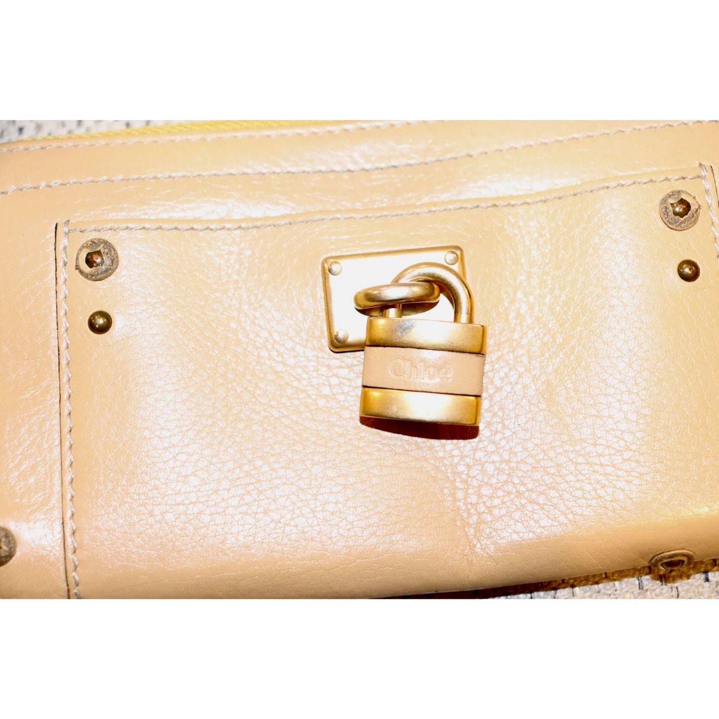 Chloé Paddington Beige Leather Wallet With Gold Padlock Accents & Zip-Around Closure