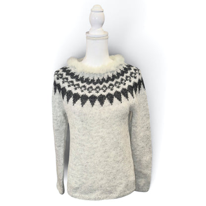 Icelandica vintage Womens Handmade Icelandic Sweater M 100% Wool Faux Fur Collar