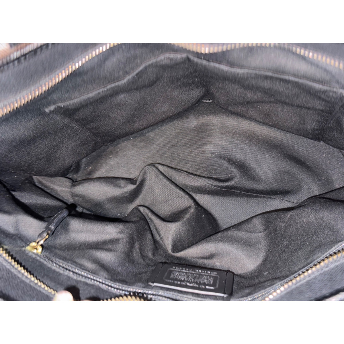Coach Black Tote Bag With Double Handles And Spacious Interior